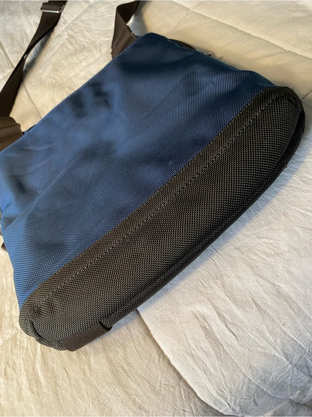Tumi men crossbody
